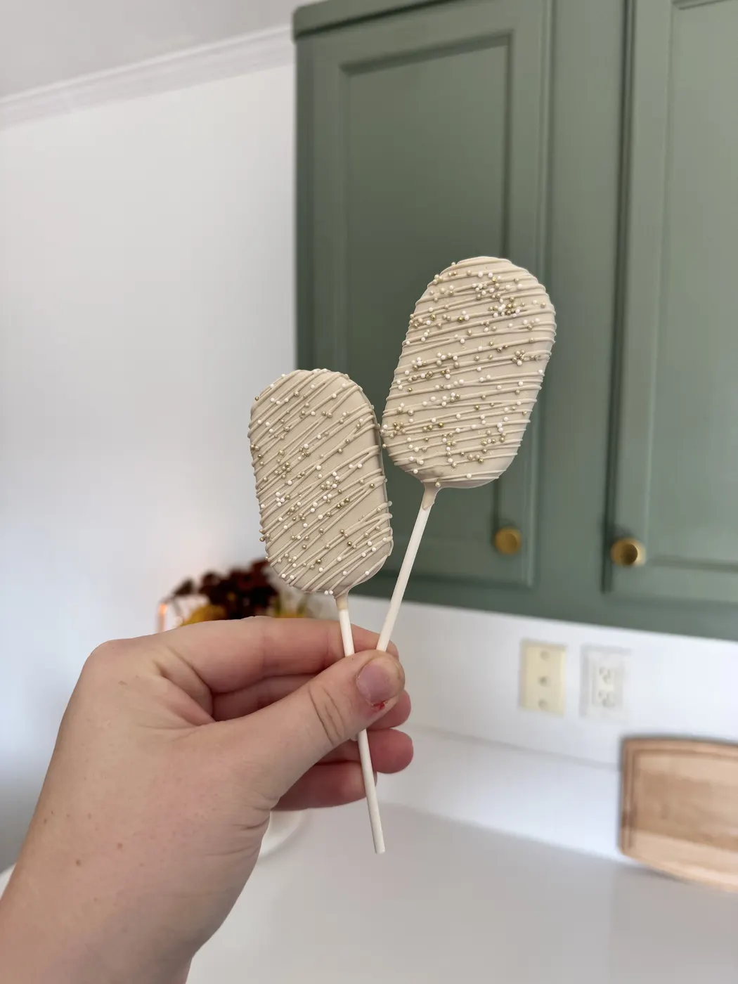 Cakesicle example 8 from The Sweet Spot Cake Pops