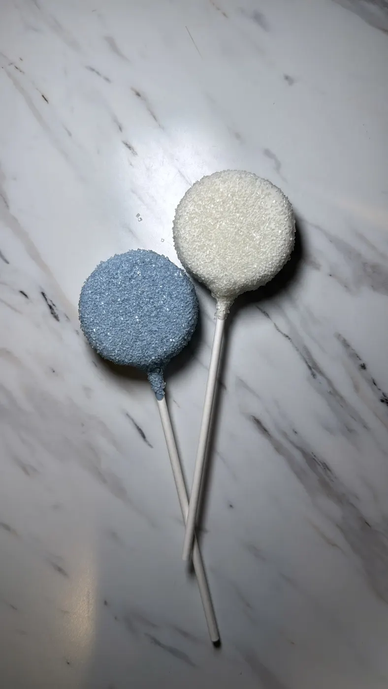 Classic Round Cake Pop example 14 from The Sweet Spot Cake Pops