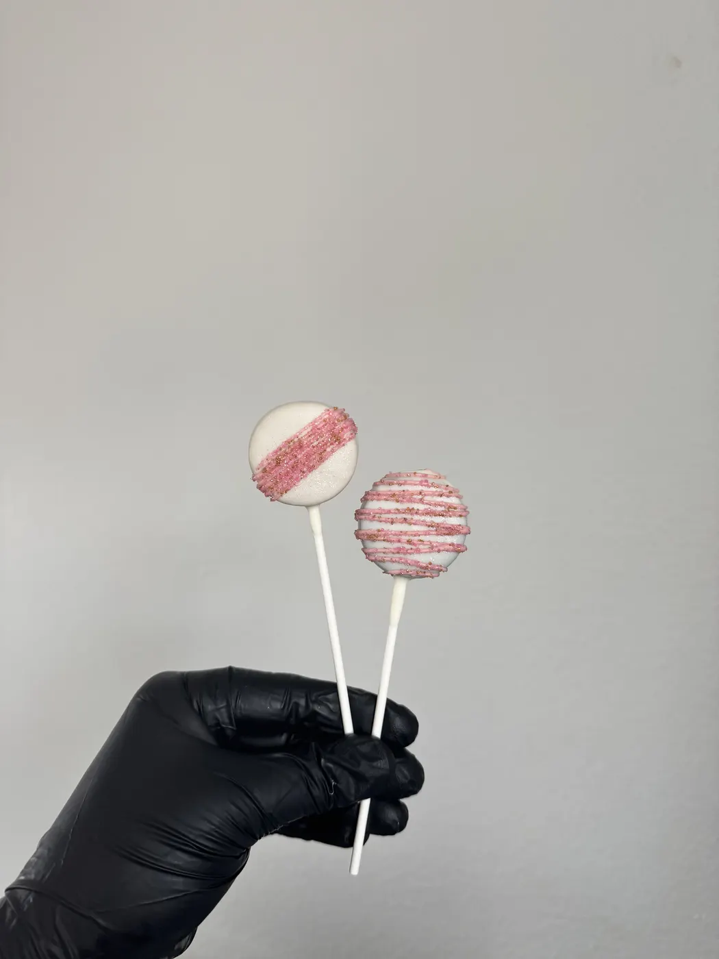 Classic Round Cake Pop example 15 from The Sweet Spot Cake Pops