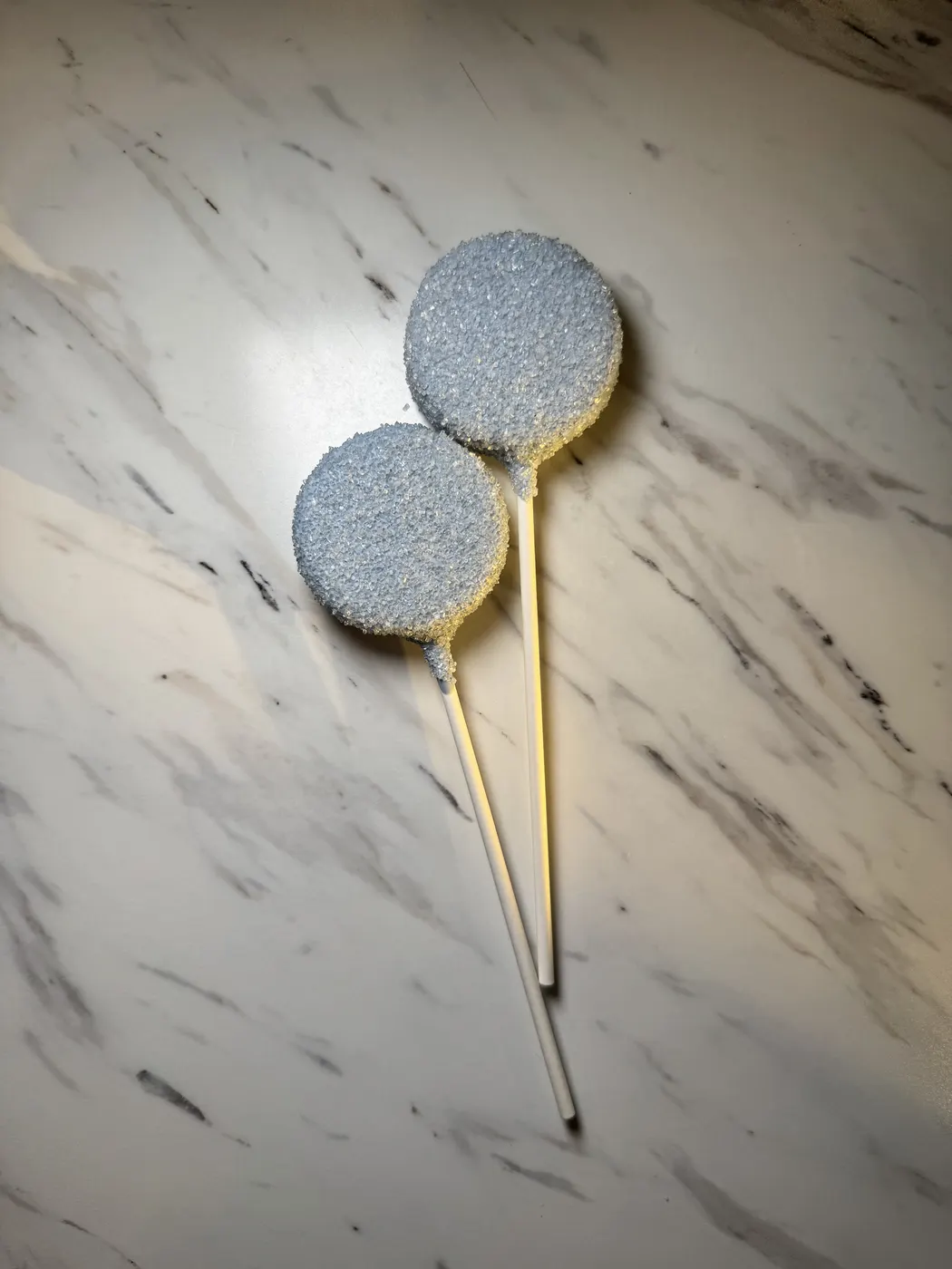 Classic Round Cake Pop example 24 from The Sweet Spot Cake Pops