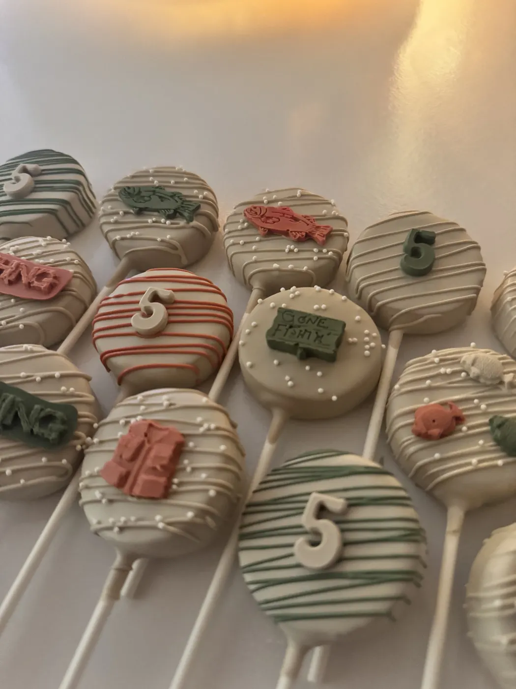 Custom Cake Pop example 17 from The Sweet Spot Cake Pops