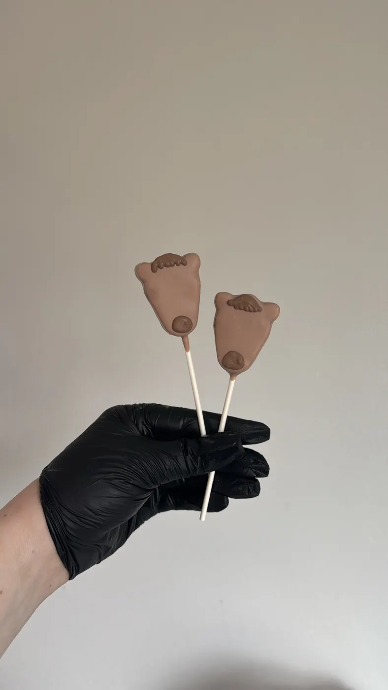 Custom Cake Pop example 18 from The Sweet Spot Cake Pops