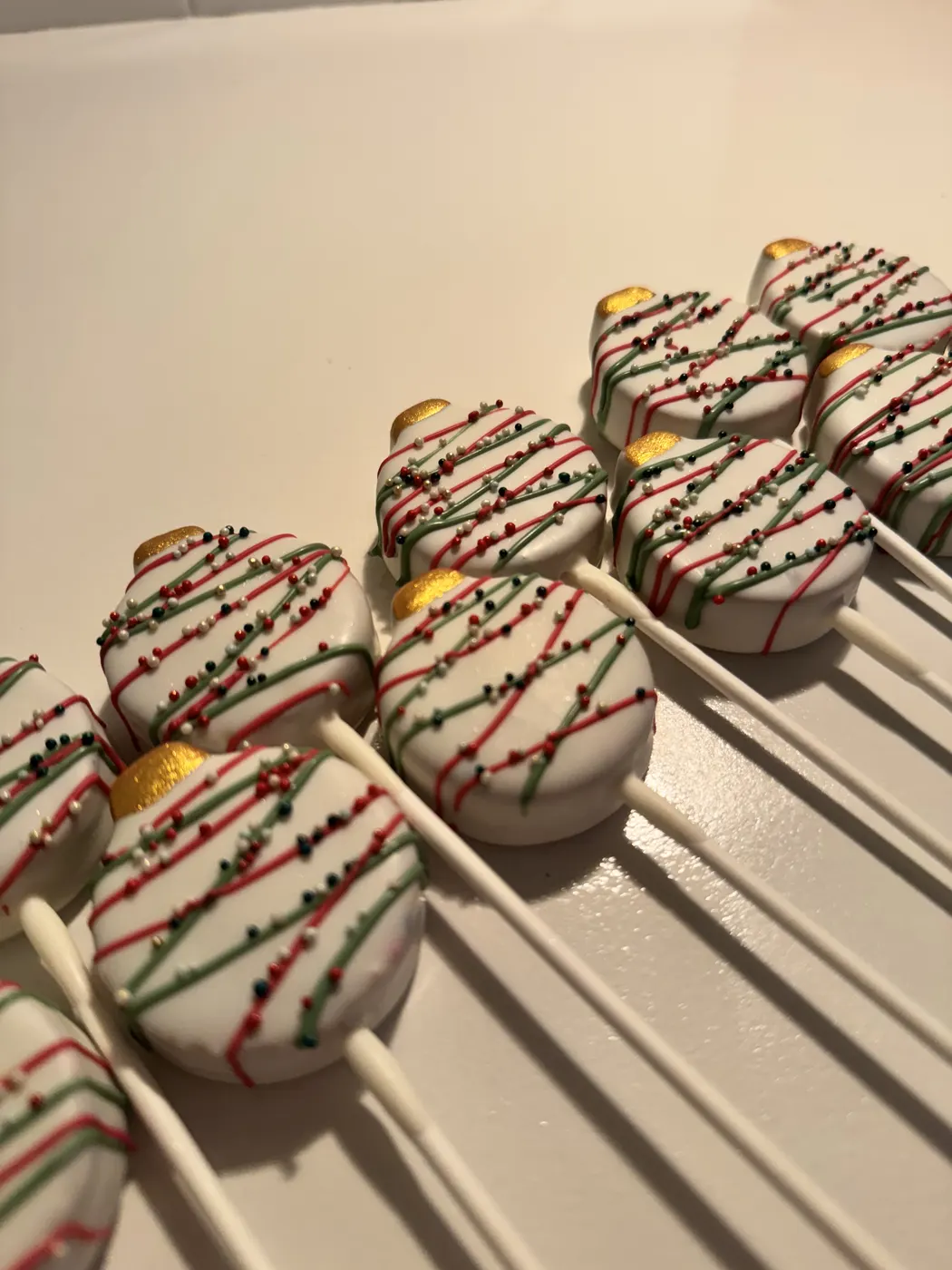 Custom Cake Pop example 21 from The Sweet Spot Cake Pops