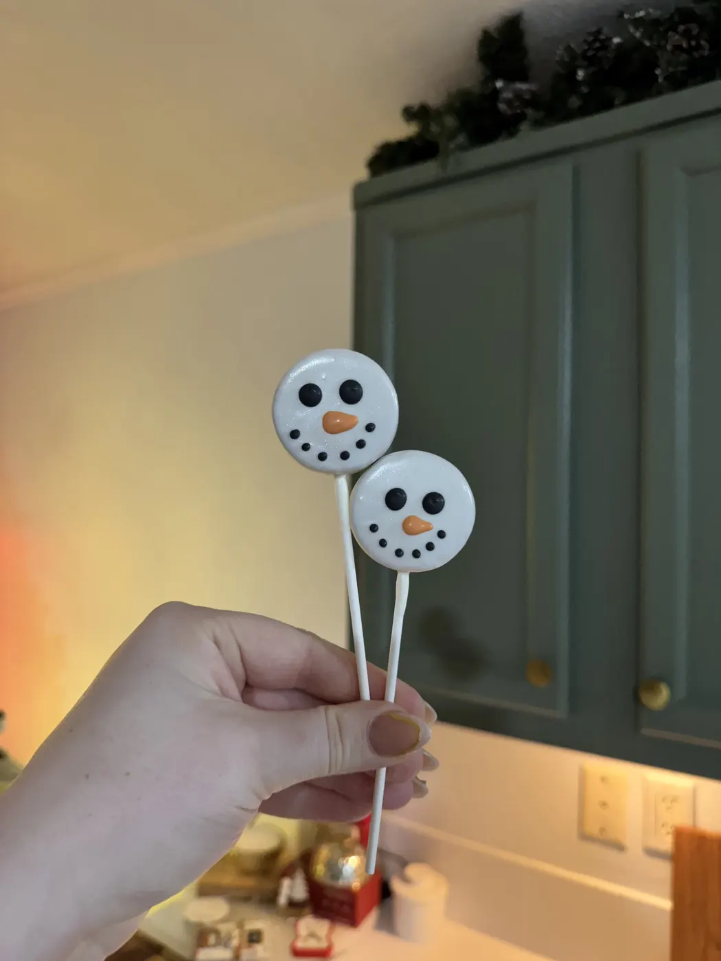 Custom Cake Pop example 62 from The Sweet Spot Cake Pops