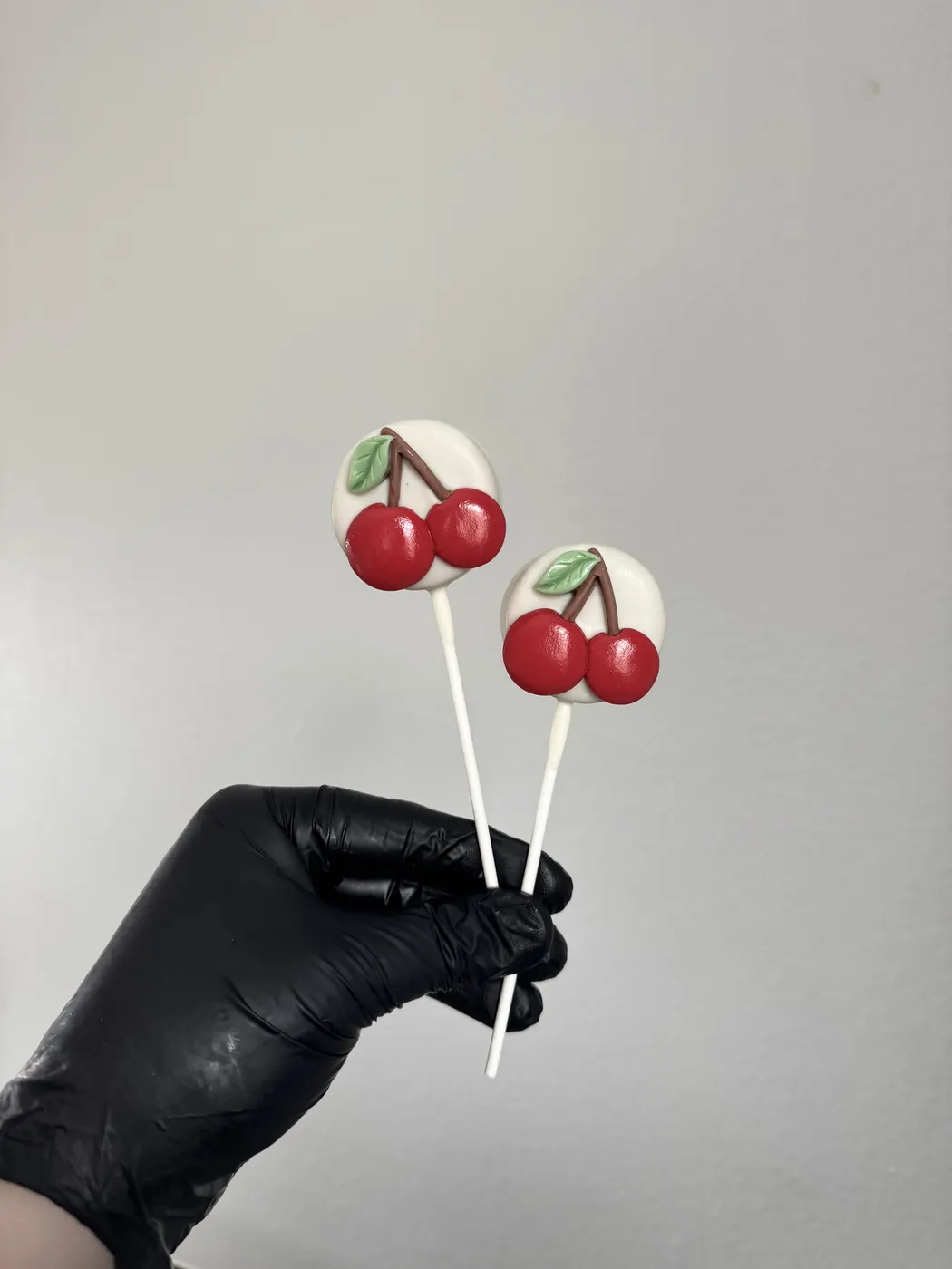 Custom Cake Pop example 116 from The Sweet Spot Cake Pops