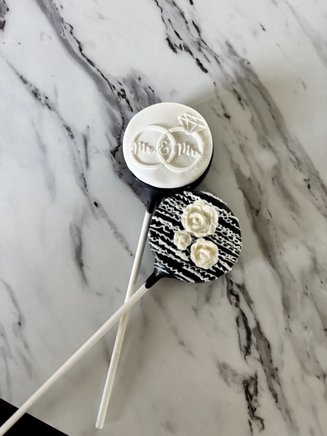 Custom Cake Pop example 121 from The Sweet Spot Cake Pops