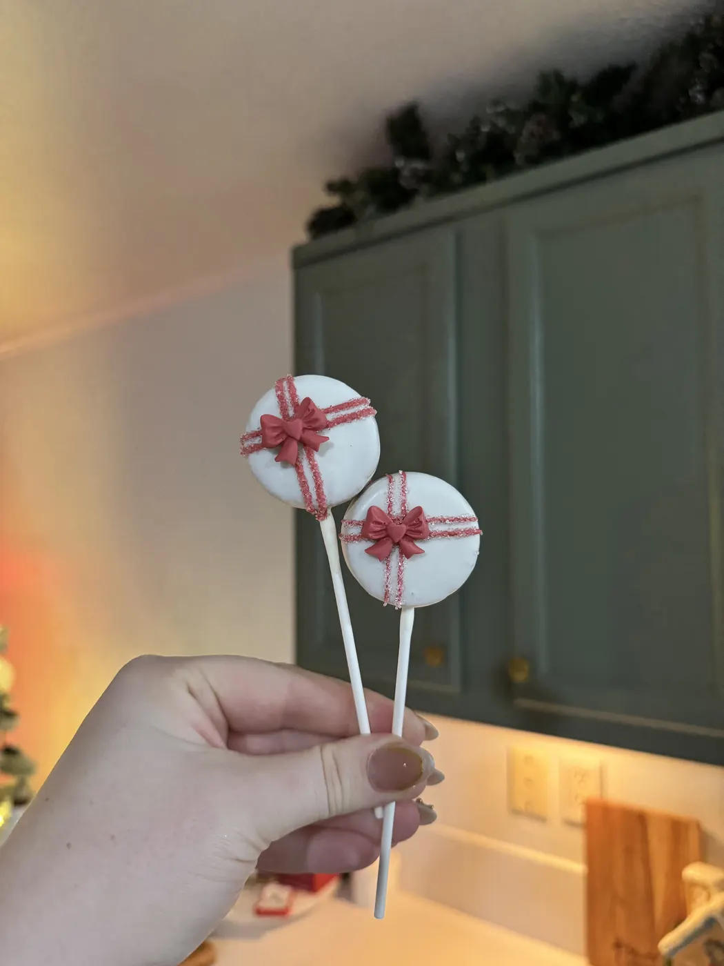 Custom Cake Pop example 139 from The Sweet Spot Cake Pops