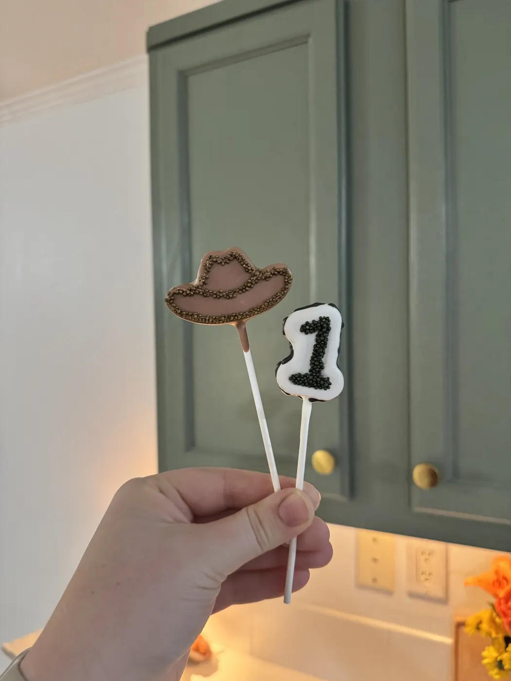 Custom Cake Pop example 146 from The Sweet Spot Cake Pops