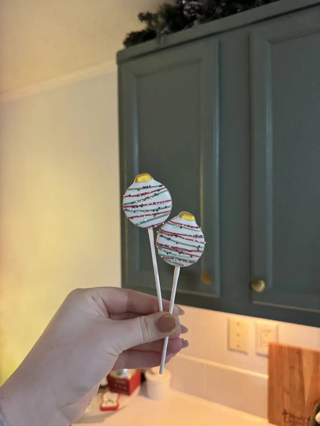 Custom Cake Pop example 175 from The Sweet Spot Cake Pops