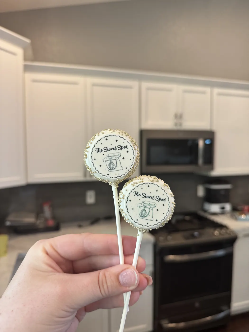 Edible Image Cake Pop example 17 from The Sweet Spot Cake Pops